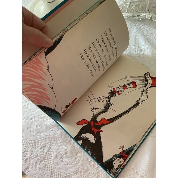 Dr. Seuss 1958 The Cat in the Hat Comes Back - Picture 7 of 11